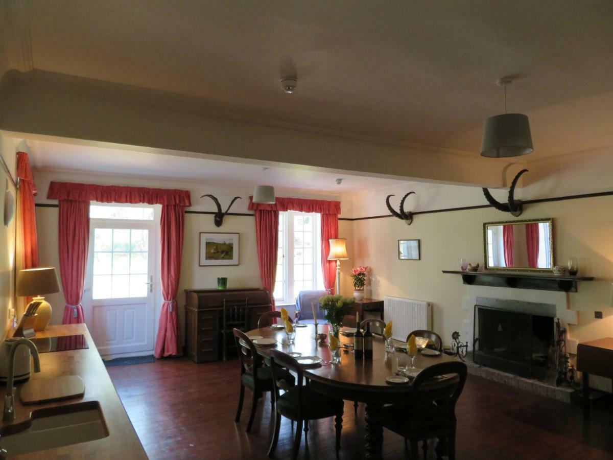 Balvraid Lodge B&B อินเวอร์เนส ภายนอก รูปภาพ